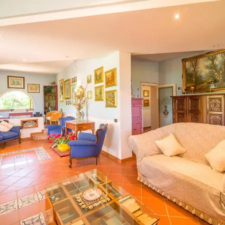 Casa vacanze Beautiful In Partinico Pa *